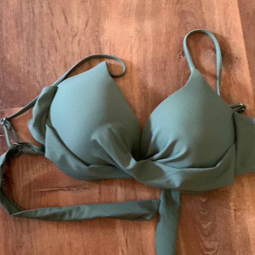 Bikini top
